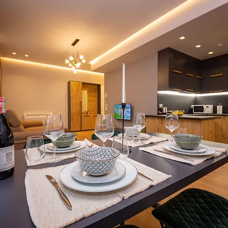Chic Apartment *